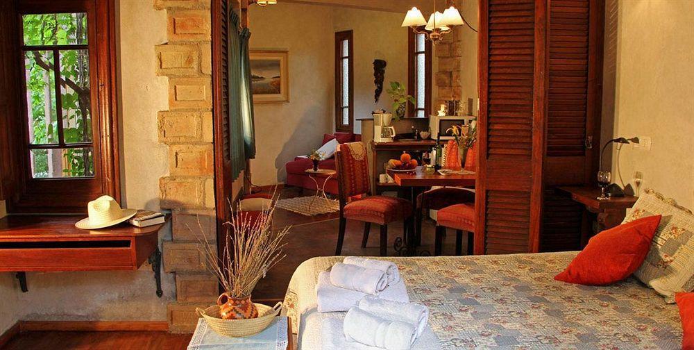 Casa Glebinias Hotell Chacras de Coria Exteriör bild