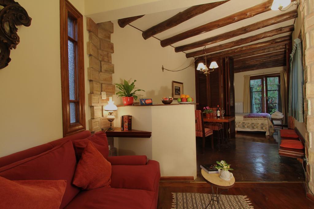 Casa Glebinias Hotell Chacras de Coria Exteriör bild