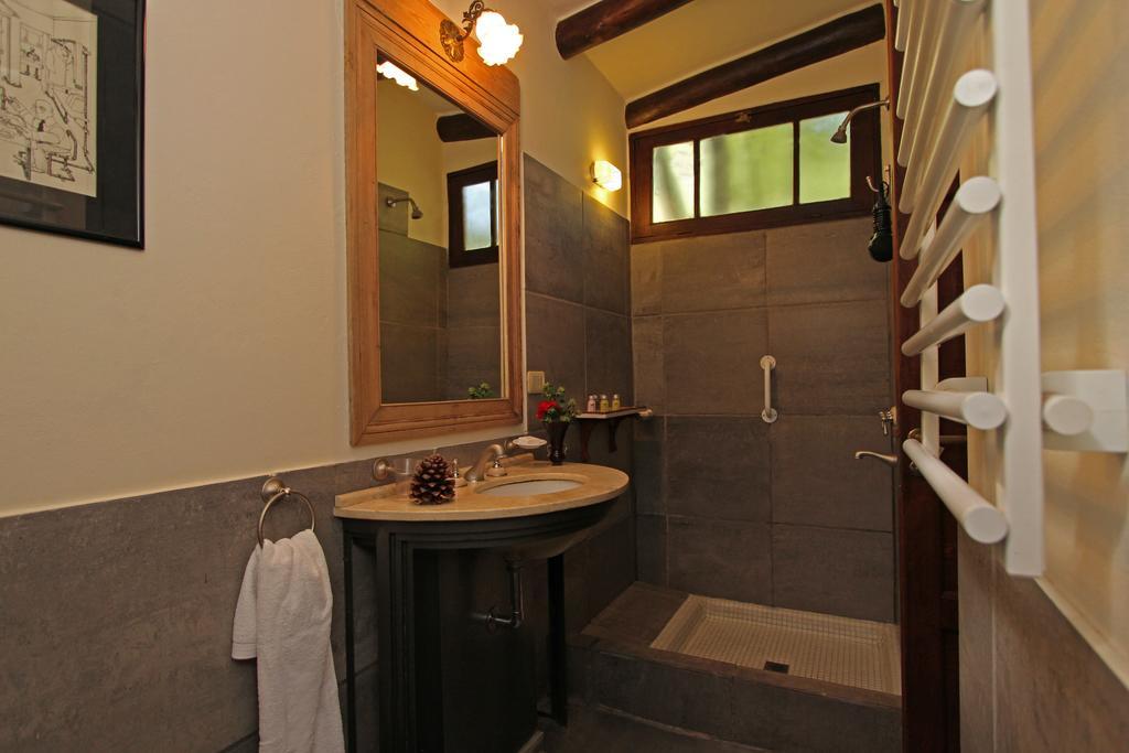 Casa Glebinias Hotell Chacras de Coria Exteriör bild