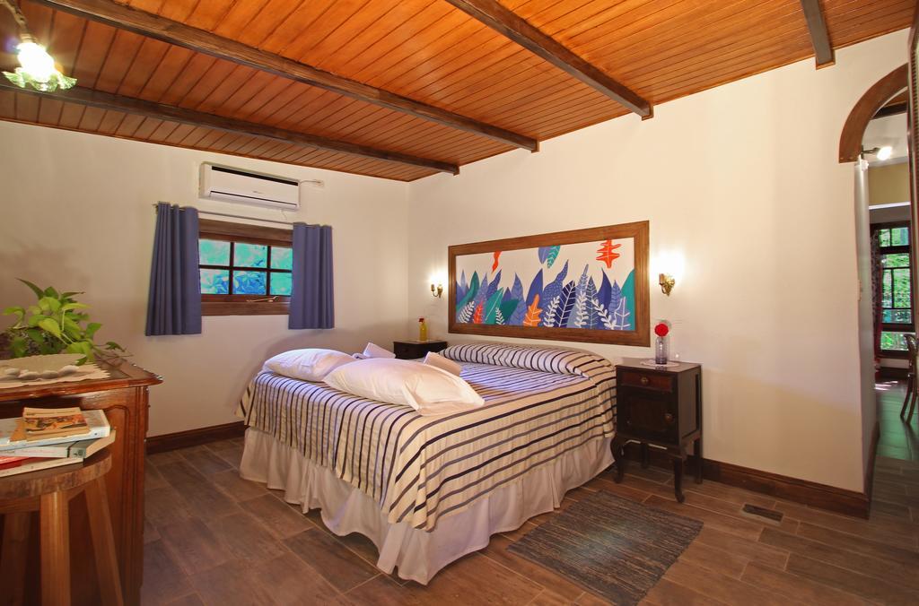 Casa Glebinias Hotell Chacras de Coria Exteriör bild